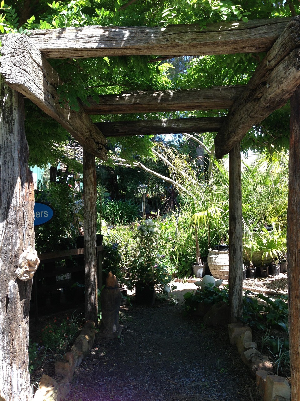 Kamloops landscape patio pergola outdoor kitchen